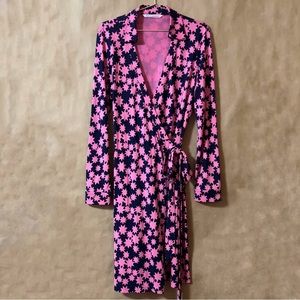 Diane Von Furstenberg | Jeanne Wrap Dress Silk Starburst Print Pink Navy Size M